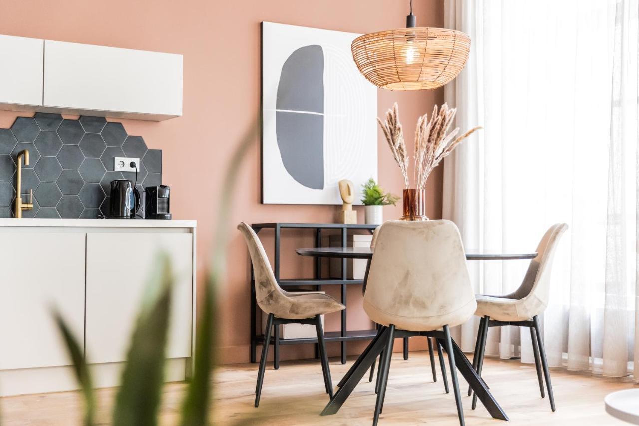 Excellent Listing 'Shiraz' Apartment Хага Екстериор снимка